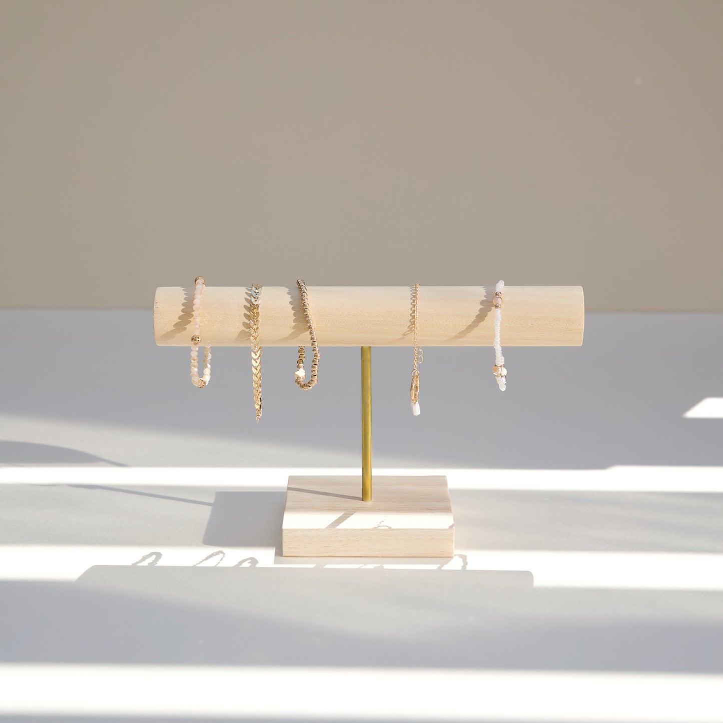 Support pour bracelets en bosi et laiton doré