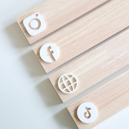 Wooden social networking displays for brands and professionals