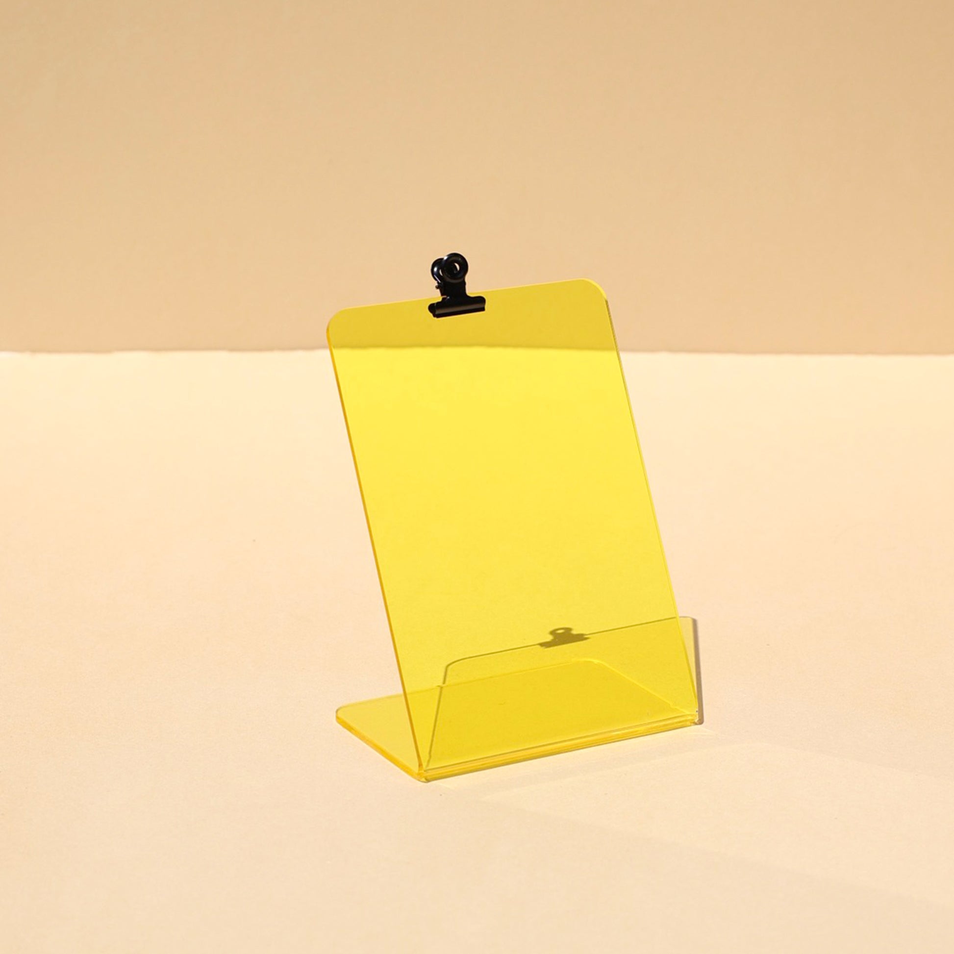 Minimalist yellow clipboard visual holder