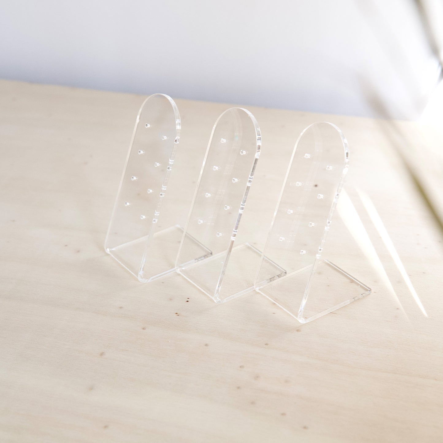 Transparent acrylic jewelry holder for earrings