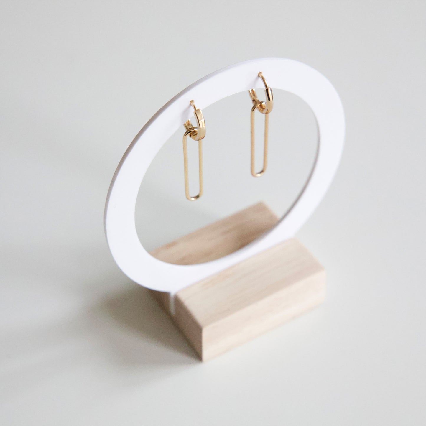 Modern, minimalist jewelry stand