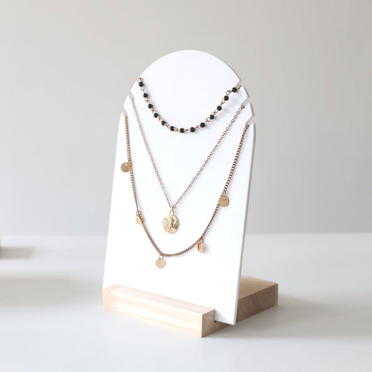 Necklace displays for professionals at Makk Design 