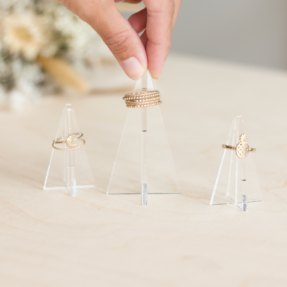 Clear acrylic ring display