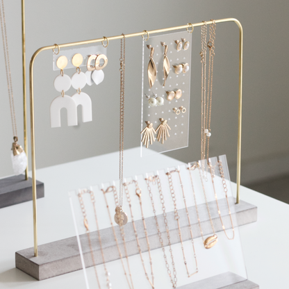 Modern jewelry display for professionals 