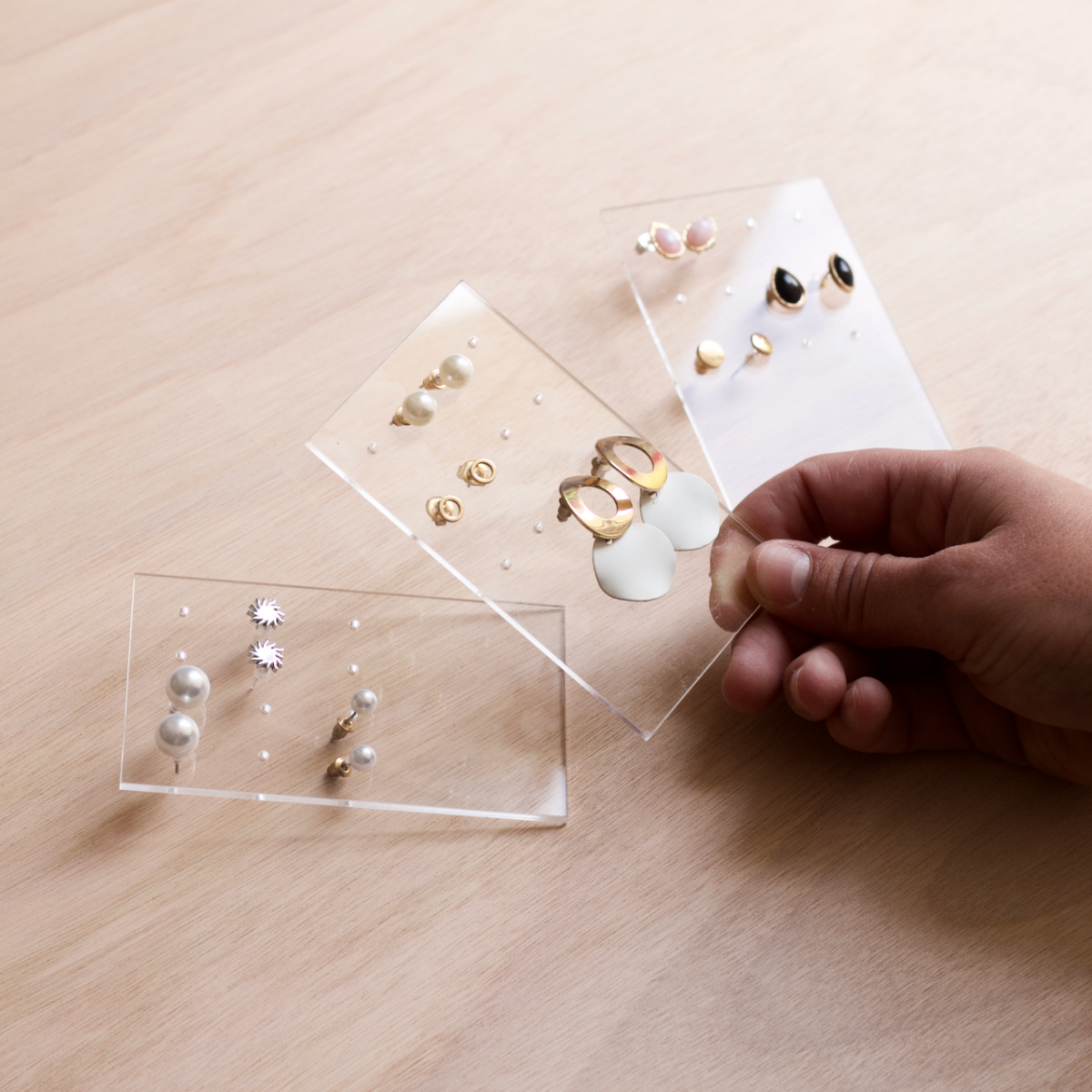 Jewelry stand for professionals