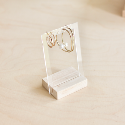 Jewelry stand for merchandising