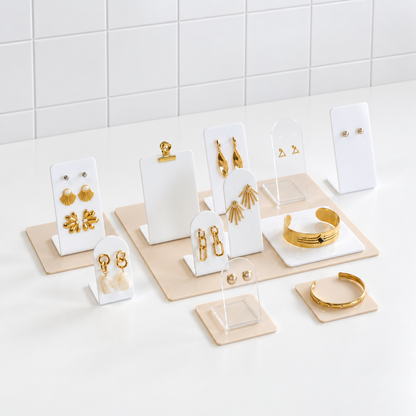 présentoir bijoux blancs et rose 