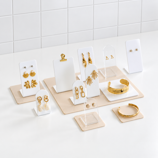 présentoir bijoux blancs et rose 