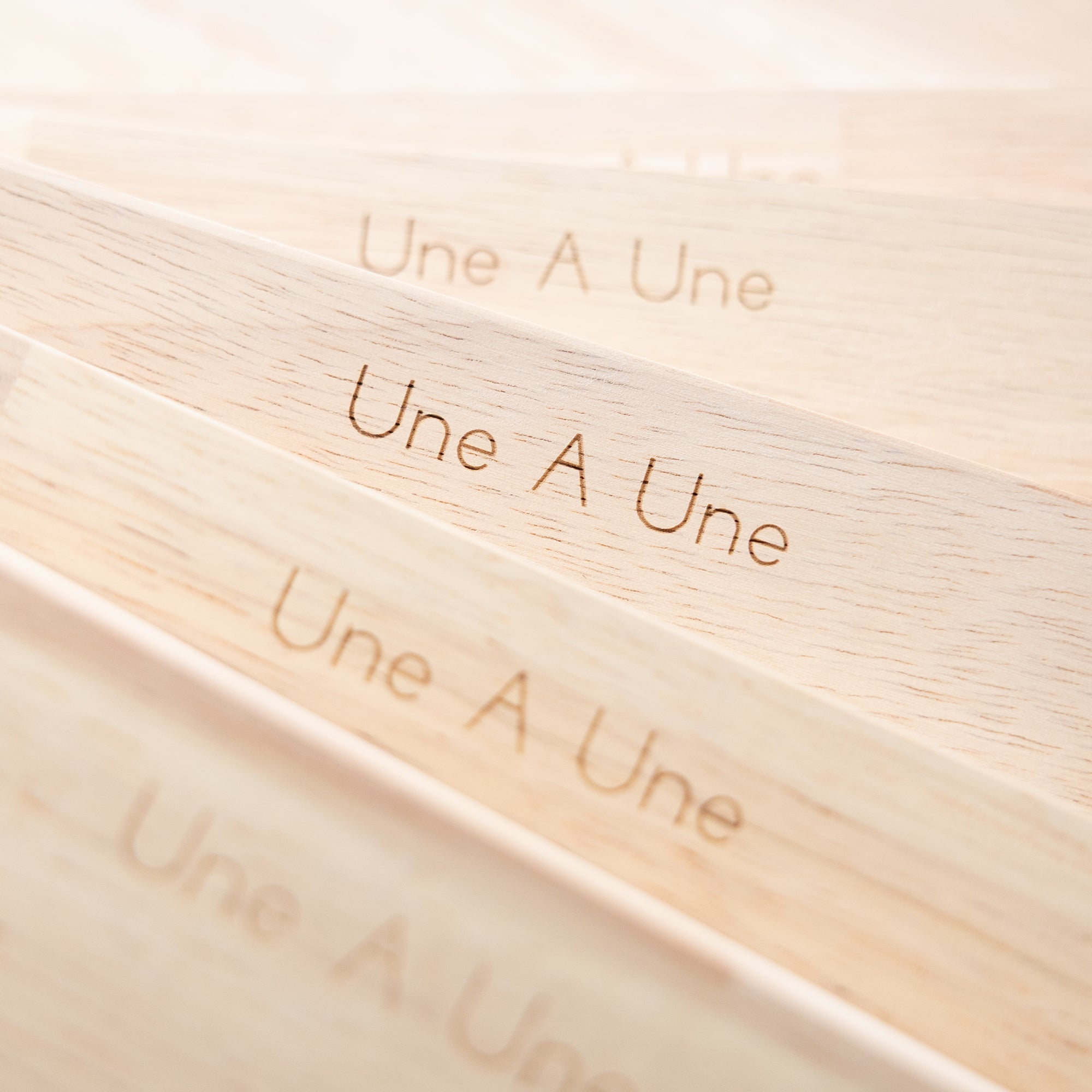 Gravure laser avec logo de marque pour les professionnels par Makk Design