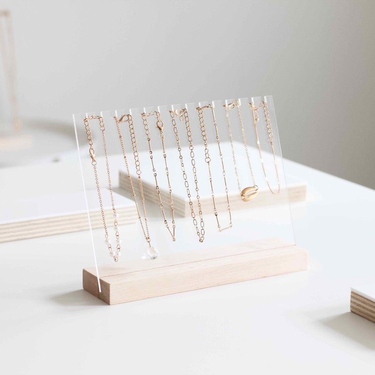 Présentoir multifonctions pour bijoux en bois